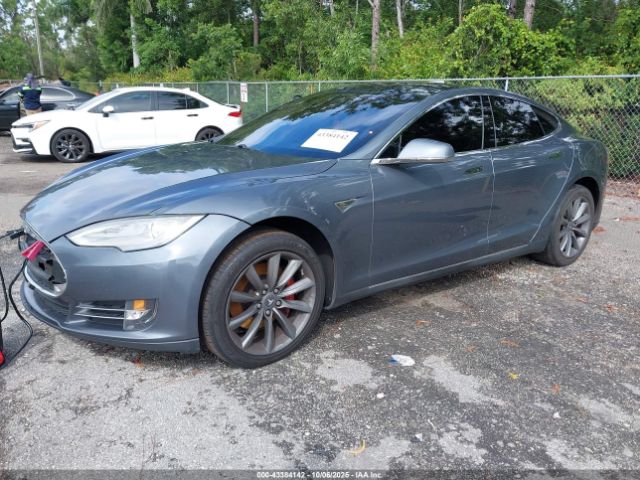 2013 TESLA MODEL S 5YJSA1CN9DFP28622 Photo 1