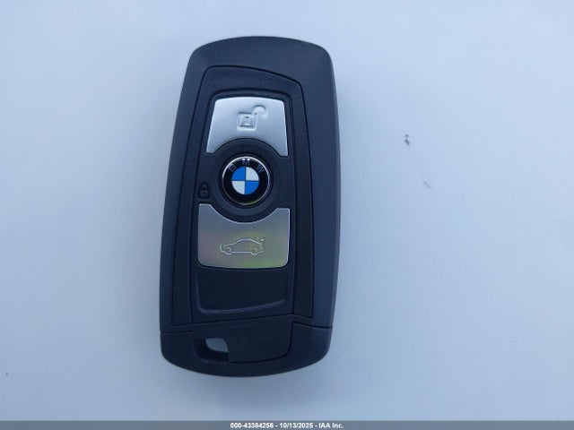 BMW 340i Xdrive 2016 WBA8B7C53GK703293 Image 11