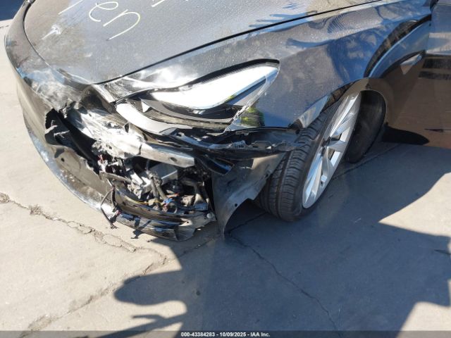 2022 TESLA MODEL 3 5YJ3E1EB4NF137966 Photo 5