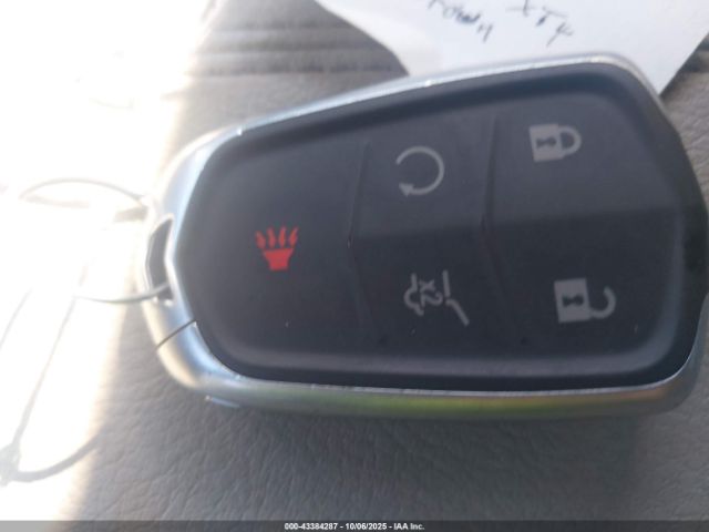 2022 CADILLAC XT4 1GYFZBR4XNF110179 Photo 10