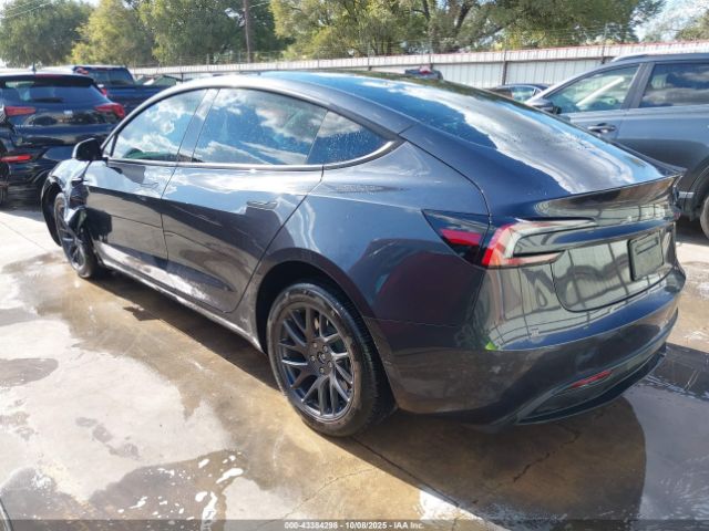 2025 TESLA MODEL 3 5YJ3E1EA5SF978729 Photo 2