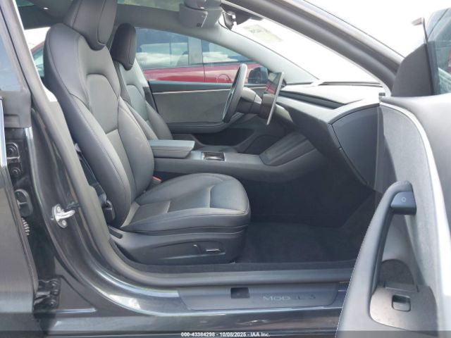 2025 TESLA MODEL 3 5YJ3E1EA5SF978729 Photo 4