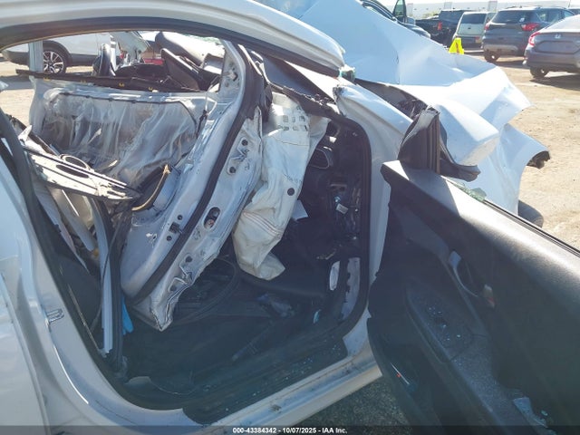 2020 HYUNDAI VELOSTER KMHTG6AF7LU021208 Photo 4