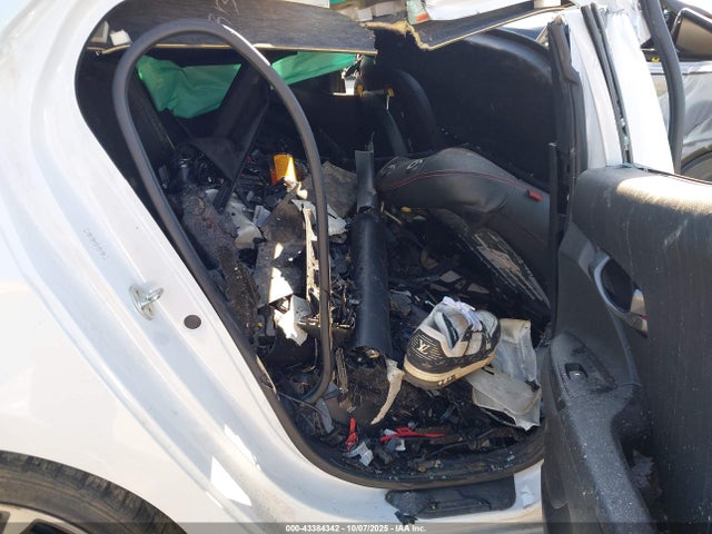 2020 HYUNDAI VELOSTER KMHTG6AF7LU021208 Photo 7