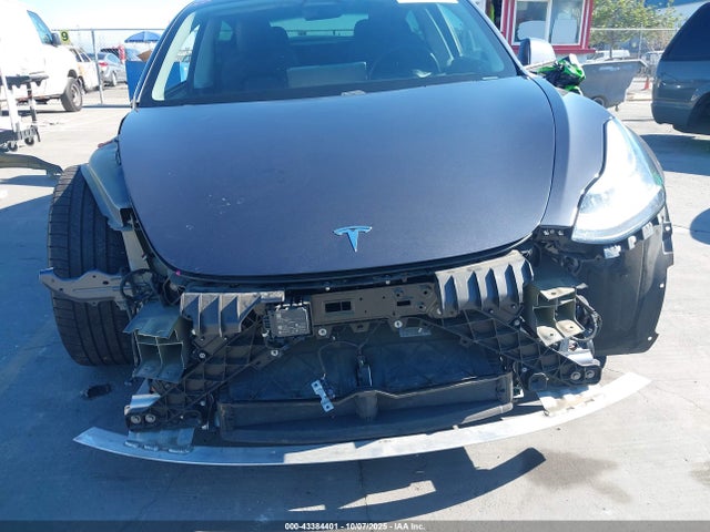 5YJ3E1EA8KF480315 Tesla MODEL 3