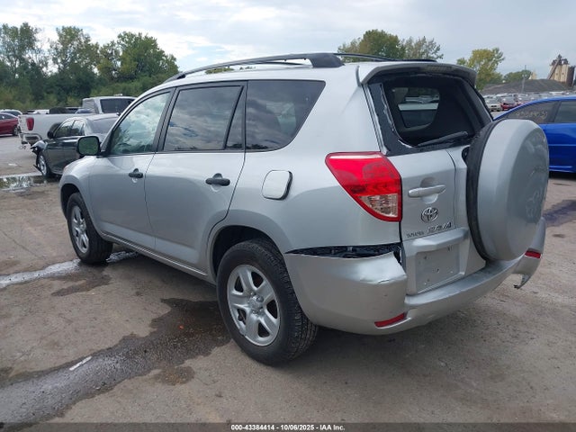 2007 TOYOTA RAV4 JTMZD33V576044846 Photo 2