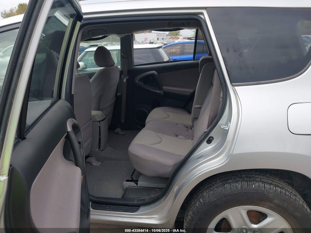 2007 TOYOTA RAV4 JTMZD33V576044846 Photo 7