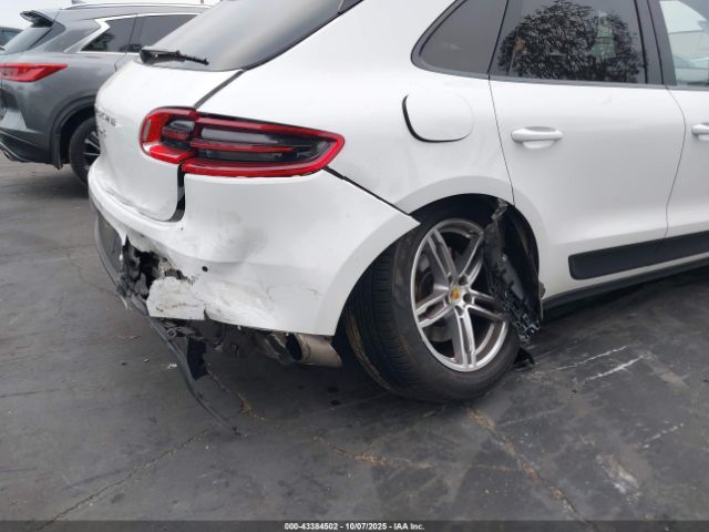 2017 PORSCHE MACAN WP1AB2A53HLB15043 Photo 5