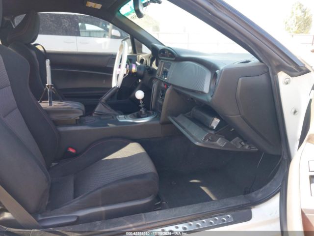 2015 SUBARU BRZ JF1ZCAB19F9606594 Photo 4