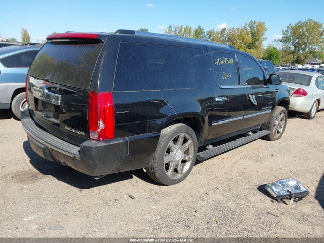 2011 CADILLAC ESCALADE ESV 1GYS4JEFXBR102267 Photo 3