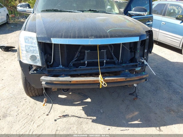 2011 CADILLAC ESCALADE ESV 1GYS4JEFXBR102267 Photo 5