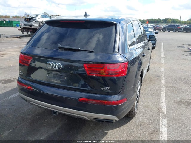 2018 AUDI Q7 WA1LAAF72JD007671 Photo 3