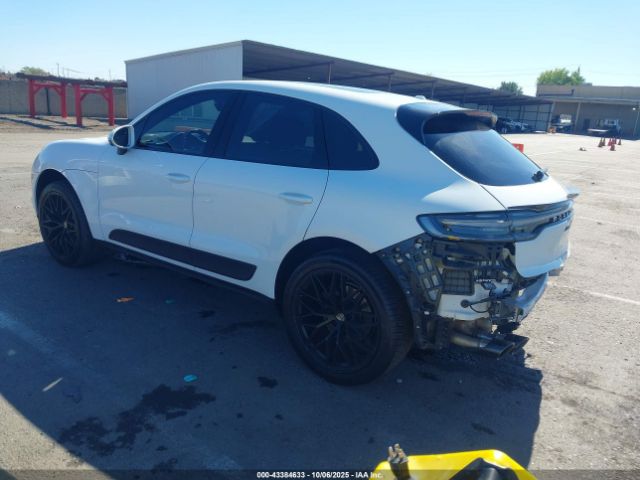 2021 PORSCHE MACAN WP1AB2A57MLB30171 Photo 2