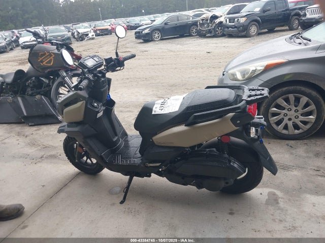 Yamaha YW125 2024 RKRSEH9Y4RA006997 Image 13