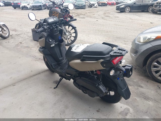 Yamaha YW125 2024 RKRSEH9Y4RA006997 Image 3