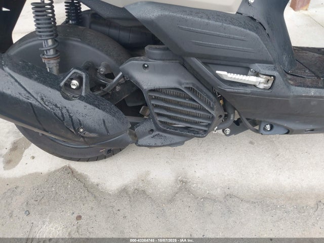 Yamaha YW125 2024 RKRSEH9Y4RA006997 Image 8