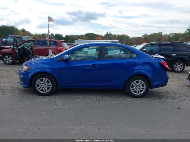 Продаж на аукціоні авто 2020 Chevrolet Sonic Fwd  Ls, vin: 1G1JB5SB7L4100239, номер лоту: 43384753