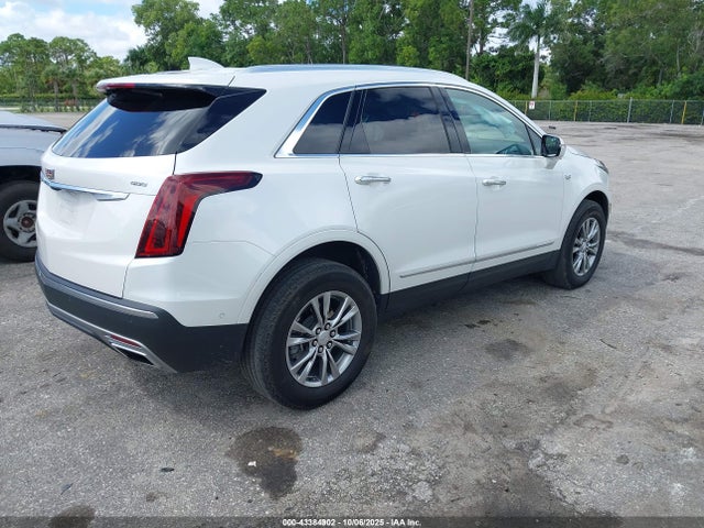 2022 CADILLAC XT5 1GYKNCRS3NZ182709 Photo 3