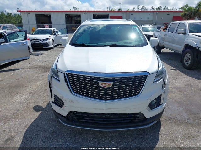 2022 CADILLAC XT5 1GYKNCRS3NZ182709 Photo 5