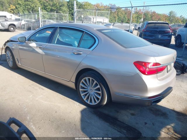 2019 BMW 740I WBA7E2C58KB454729 Photo 2