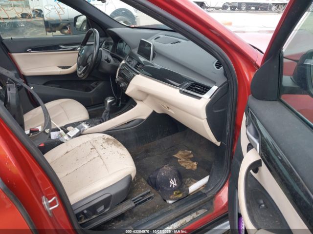 2018 BMW X1 WBXHT3C33J5L31969 Photo 4