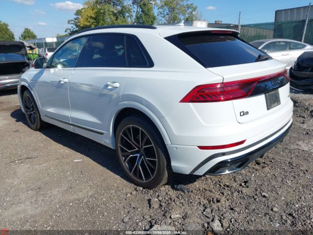 2021 AUDI Q8 WA1EVAF17MD026469 Photo 2