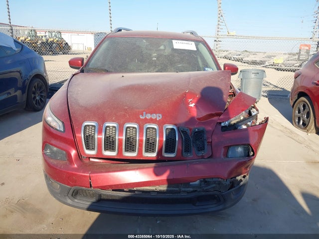 1C4PJLCB0FW616426 Jeep Cherokee Latitude