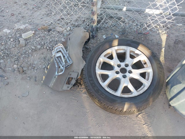 1C4PJLCB0FW616426 Jeep Cherokee Latitude