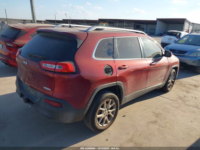 1C4PJLCB0FW616426 Jeep Cherokee Latitude