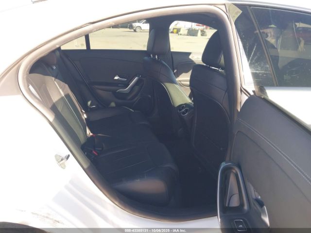 2021 MERCEDES-BENZ CLA 250 W1K5J4GB4MN167686 Photo 7