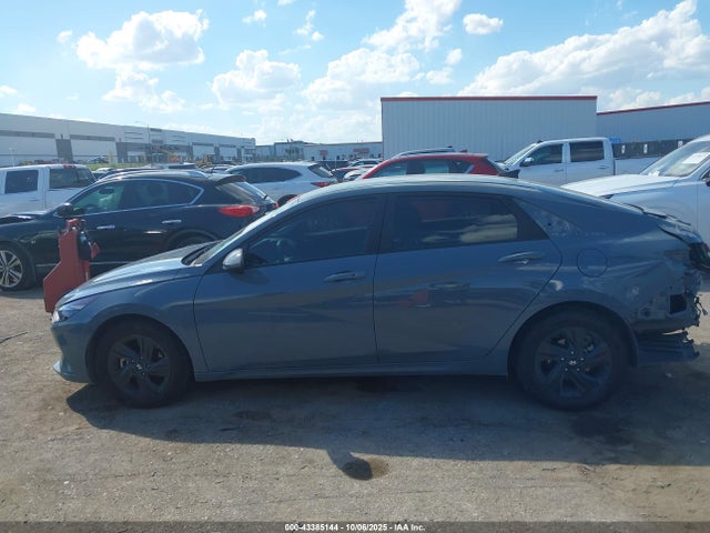 Продаж на аукціоні авто 2022 Hyundai Elantra Sel, vin: KMHLM4AG9NU321003, номер лоту: 43385144