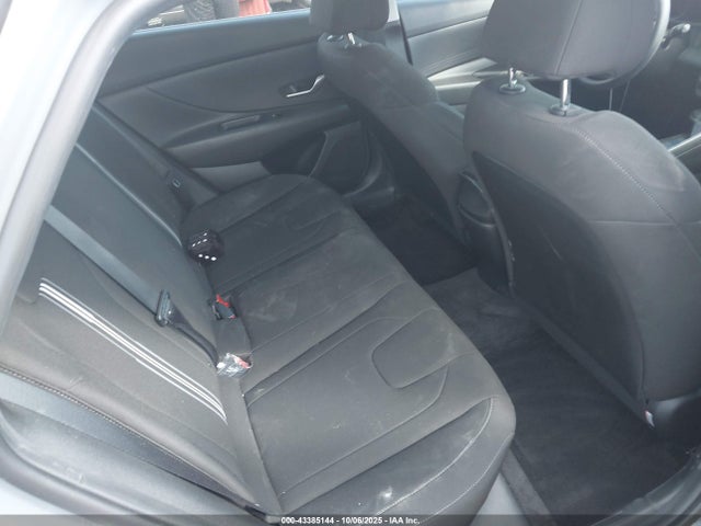 Продаж на аукціоні авто 2022 Hyundai Elantra Sel, vin: KMHLM4AG9NU321003, номер лоту: 43385144