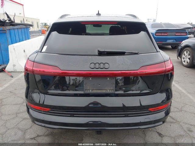 Audi E-tron Premium Plus Quattro 2022 WA1LAAGE7NB013318 Image 16