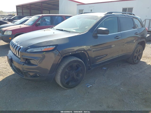 Jeep Cherokee 2016 1C4PJMCS0GW198019 Image 2