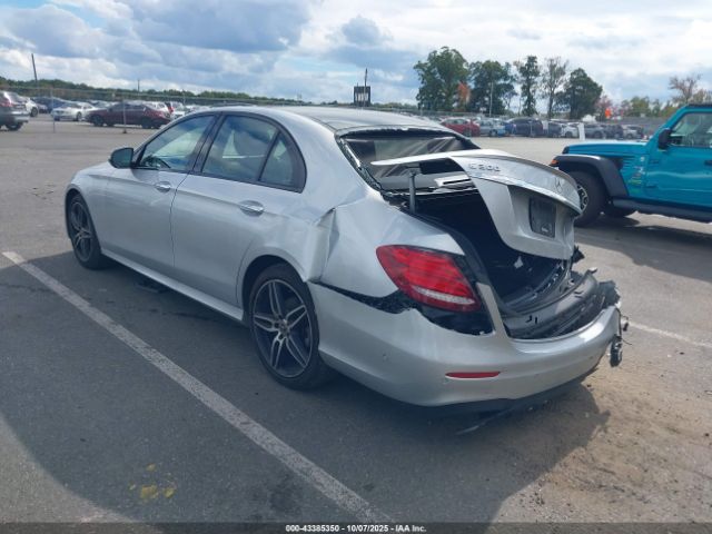 2019 MERCEDES-BENZ E 300 WDDZF4KB4KA662808 Photo 2