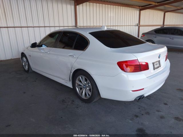2016 BMW 528I WBA5A5C54GG349300 Photo 2