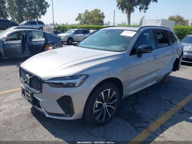 2023 VOLVO XC60 YV4L12DL6P1375869 Photo 1