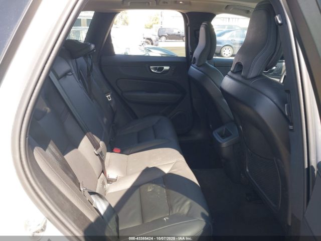2023 VOLVO XC60 YV4L12DL6P1375869 Photo 7