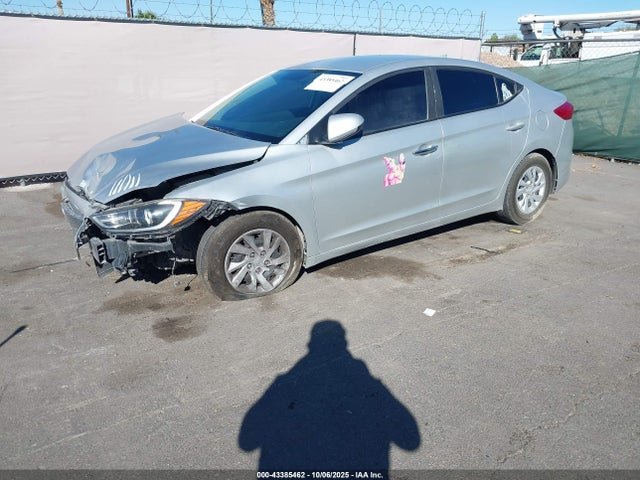 Hyundai ELANTRA SE 2017 5NPD74LF1HH205054 Image 2
