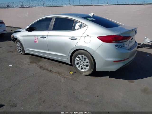 Hyundai ELANTRA SE 2017 5NPD74LF1HH205054 Image 3