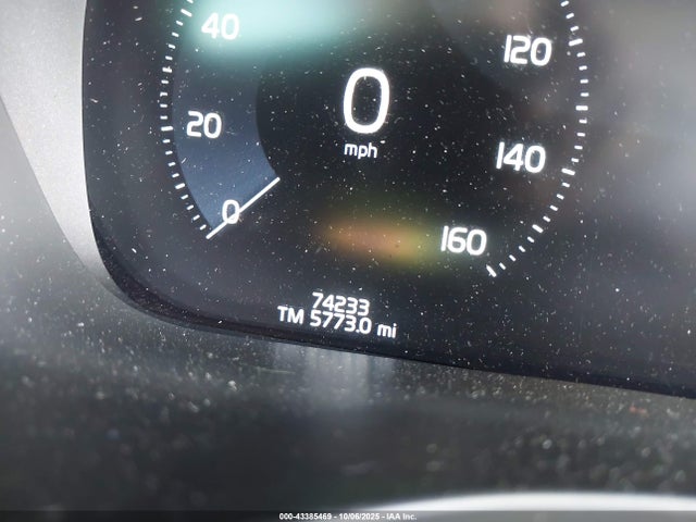 2021 VOLVO XC60 YV4102DL4M1860713 Photo 6