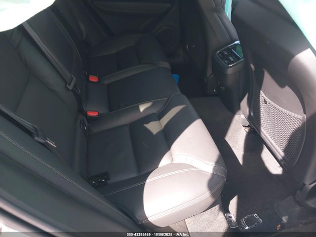 2021 VOLVO XC60 YV4102DL4M1860713 Photo 7