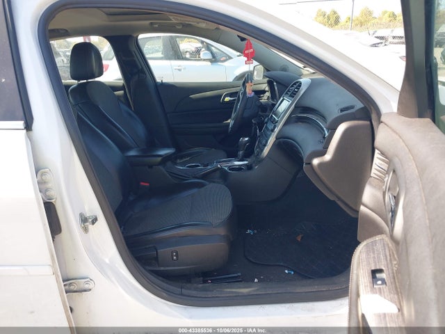 2015 CHEVROLET MALIBU 1G11C5SL1FF270479 Photo 4