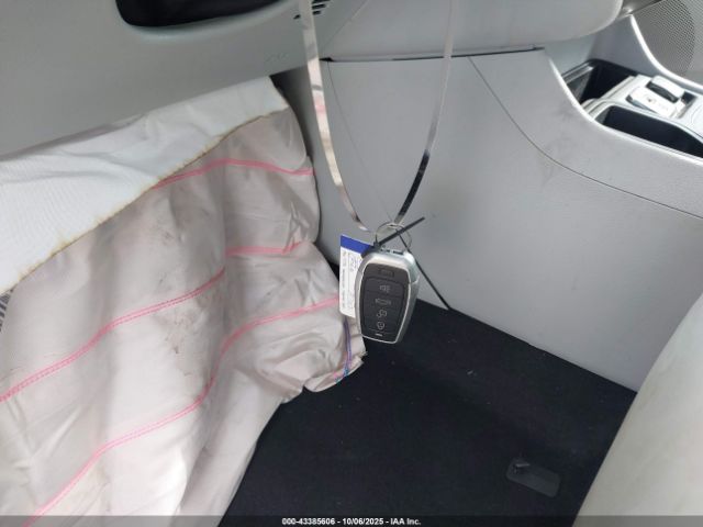 2021 JEEP CHEROKEE 1C4PJLLB4MD187137 Photo 10