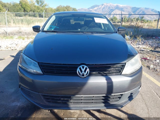 3VW2K7AJ2EM237612 Volkswagen Jetta 2.0l S