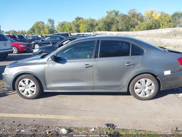 3VW2K7AJ2EM237612 Volkswagen Jetta 2.0l S