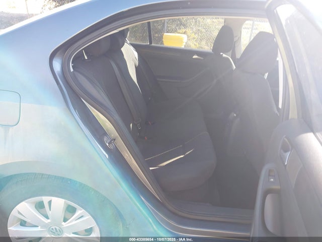 3VW2K7AJ2EM237612 Volkswagen Jetta 2.0l S