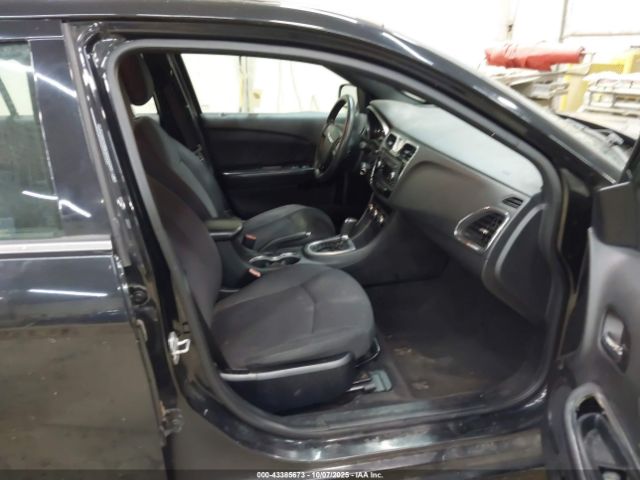 2013 CHRYSLER 200 1C3CCBAB2DN762209 Photo 4