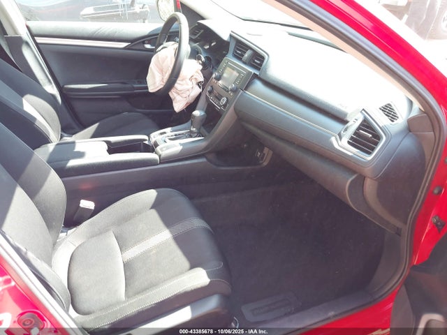 Продаж на аукціоні авто 2018 Honda Civic Lx, vin: 2HGFC2F57JH600982, номер лоту: 43385678