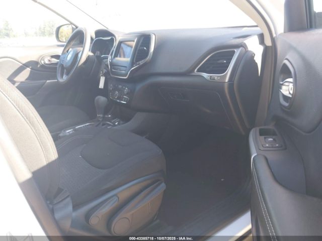 2019 JEEP CHEROKEE 1C4PJMCX3KD250405 Photo 4
